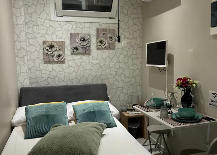 Aiolos Luxury Alimos Market Apartment 2 Near The Sea